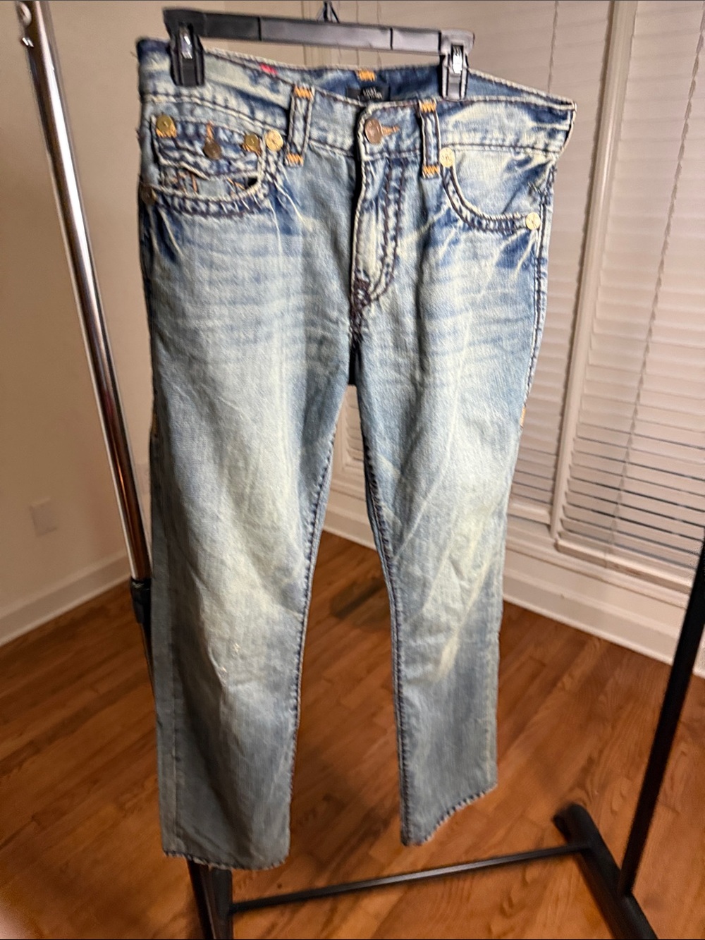 True Religion Ricky Light Blue Denim Jeans with Yellow Stitching Sz 33